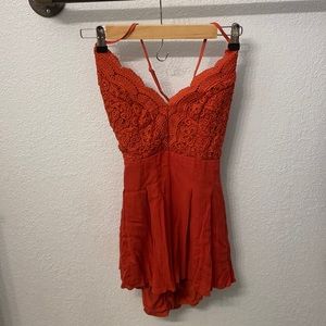 Women’s Lulu’s Size Small shorts romper
